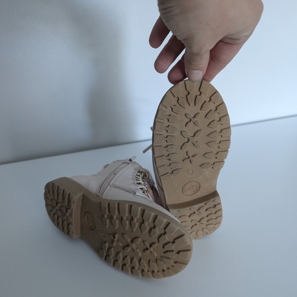 Pink Boots With Velvet Laces - Picture 4 of 4